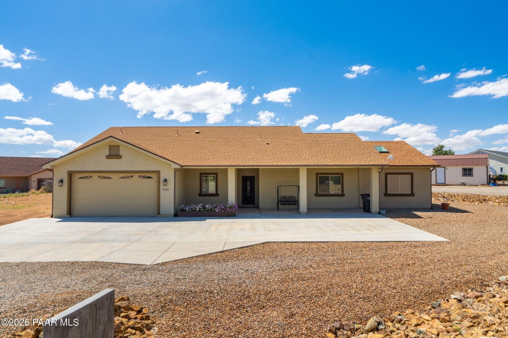 Photo of 14660 E Cielo Vista Lane, Dewey-Humboldt, AZ 86327 (MLS # 1082590)