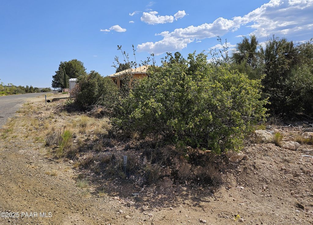 Photo of 20654 E Bear Canyon Road, Mayer, AZ 86333 (MLS # 1082479)