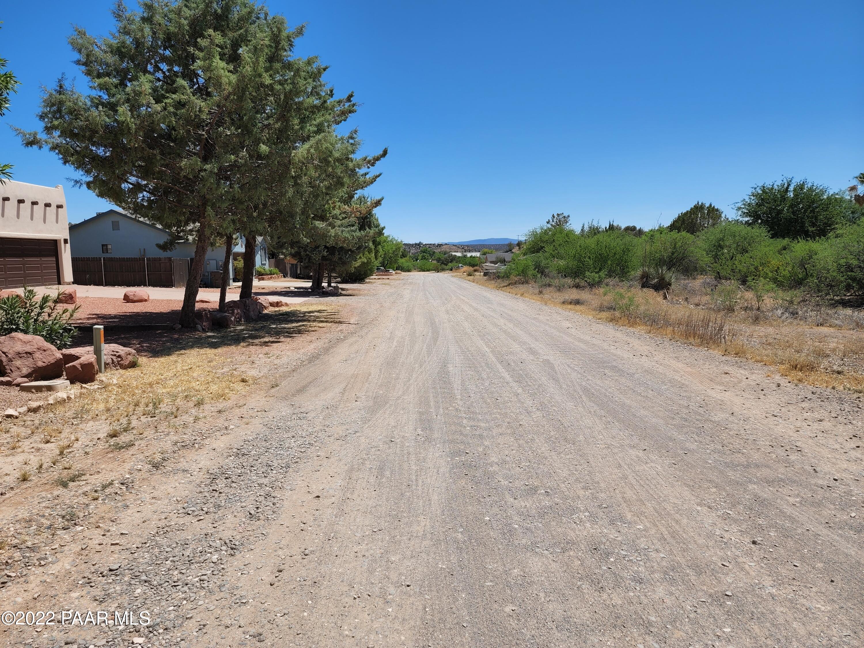 5705 N Vicki Lane