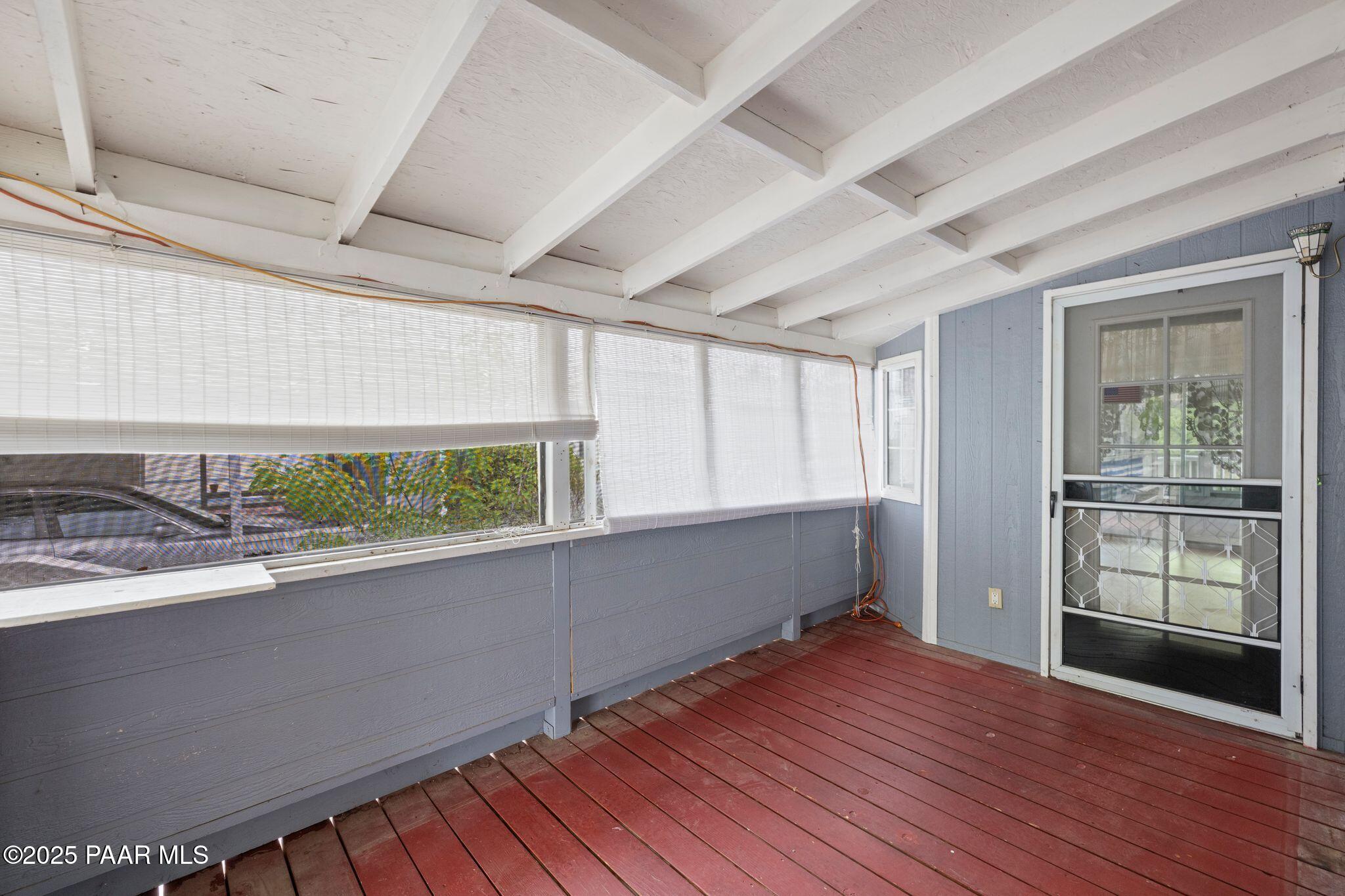 944 N Mountain Hollow Court