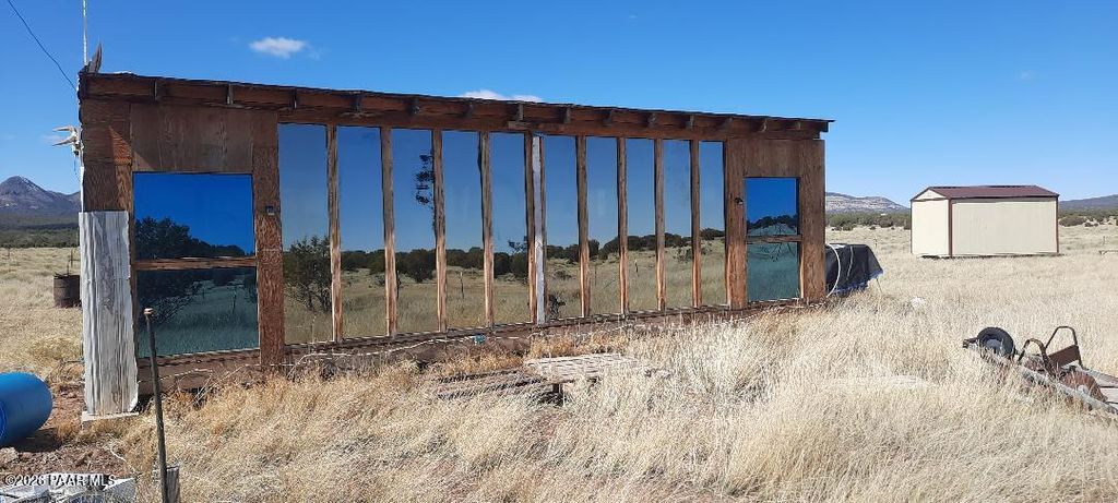 Photo of Xxxx Six Shooter Trail, Williams, AZ 86337 (MLS # 1079608)