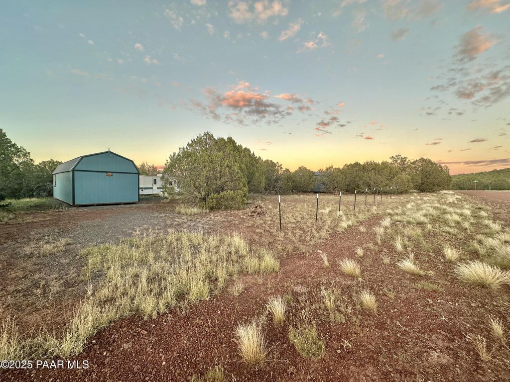 Photo of 2460 Denny Drive, Williams, AZ 86046 (MLS # 1076990)