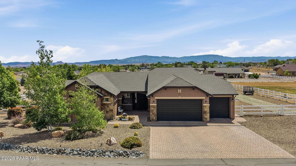 Photo of 77 Mackenzie Rose Drive, Chino Valley, AZ 86323 (MLS # 1081820)