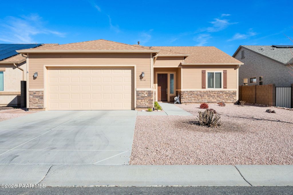 Photo of 6114 E Laguna Lane, Prescott Valley, AZ 86314 (MLS # 1080612)