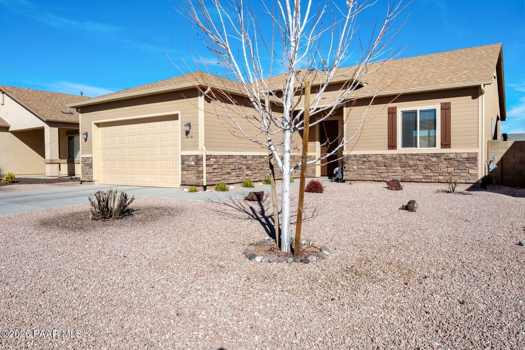 Photo of 6114 E Laguna Lane, Prescott Valley, AZ 86314 (MLS # 1080612)