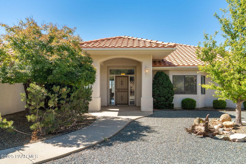 Photo of 14400 E Mustang Drive, Dewey-Humboldt, AZ 86327 (MLS # 1077093)