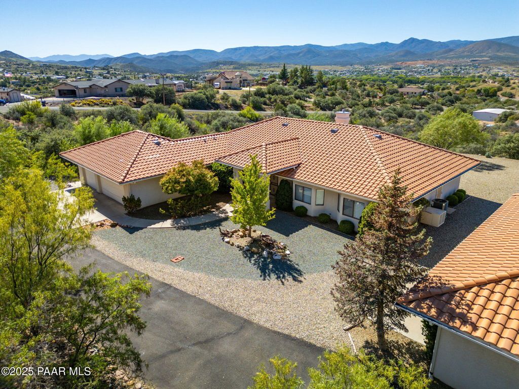 Photo of 14400 E Mustang Drive, Dewey-Humboldt, AZ 86327 (MLS # 1077093)