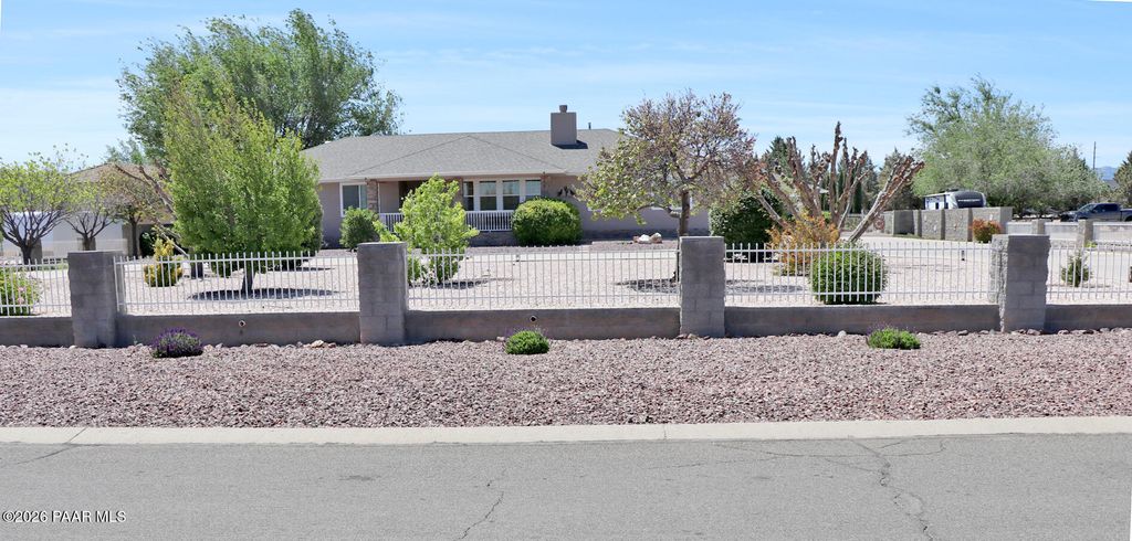 Photo of 978 Talia Way, Chino Valley, AZ 86323 (MLS # 1081433)
