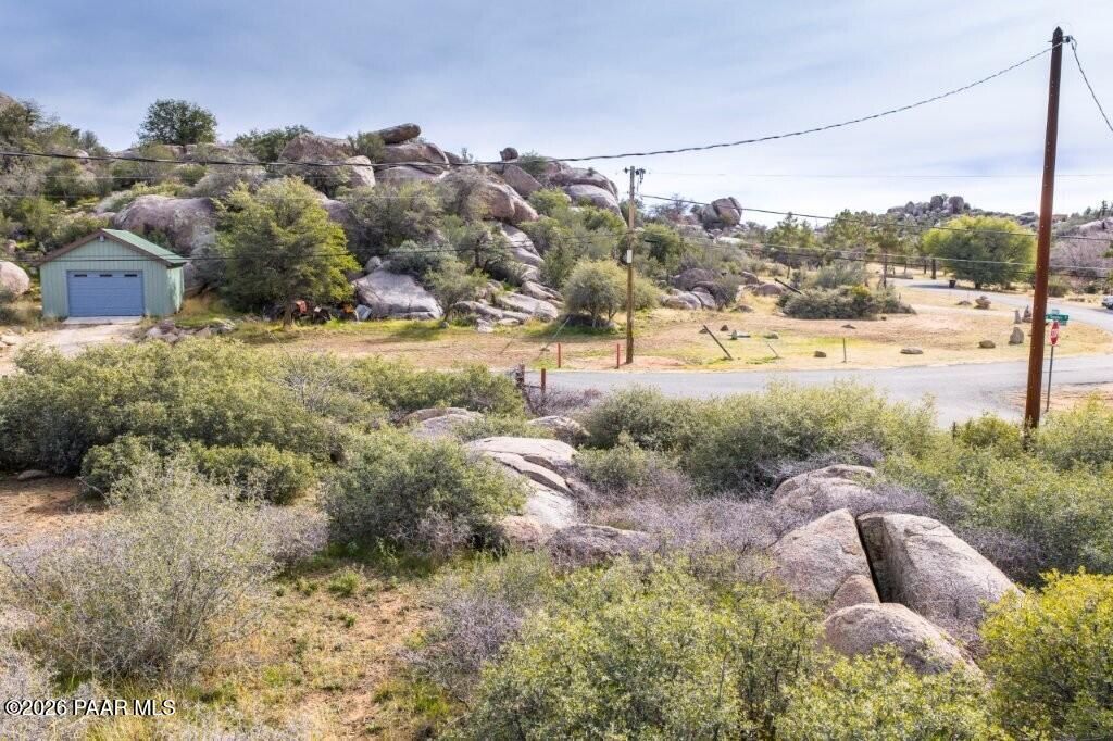 Photo of 23280 S Mountainaire Drive, Yarnell, AZ 85362 (MLS # 1078972)
