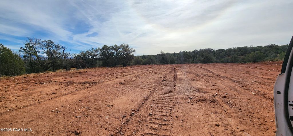 Photo of 292 Off Indian Springs, Ash Fork, AZ 86320 (MLS # 1078474)