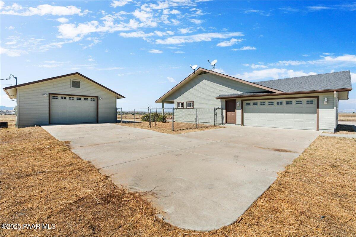 8590 E Pony Express Trail