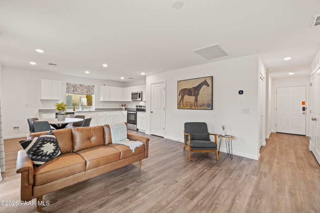 Photo of 20842 E Black Rock Trail, Mayer, AZ 86333 (MLS # 1085989)