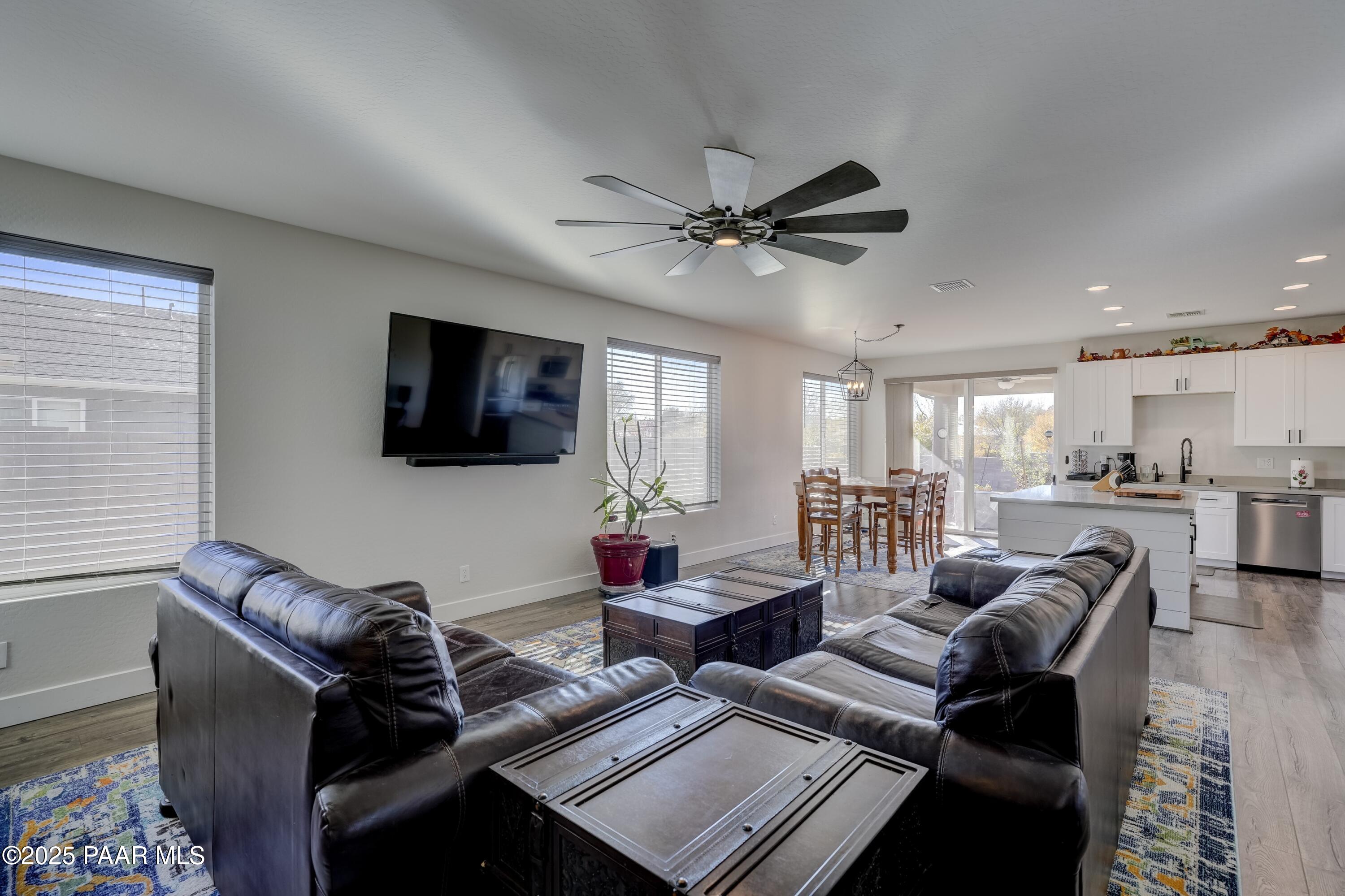 1619 Stratford Place