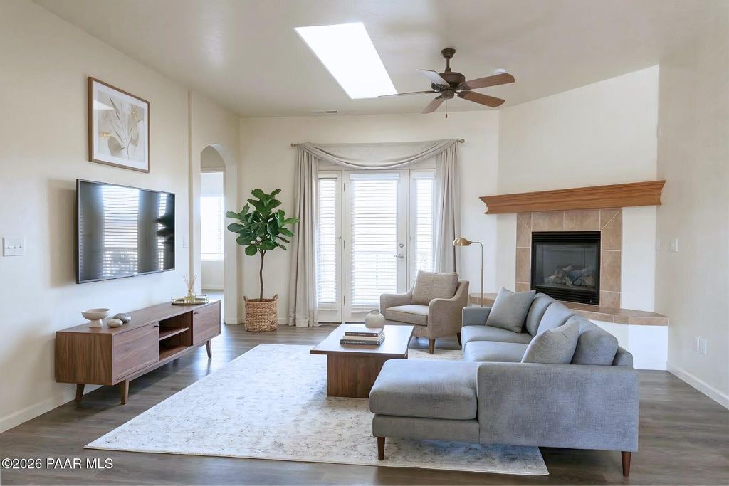 Photo of 988 Louie Street, Prescott, AZ 86301 (MLS # 1080538)