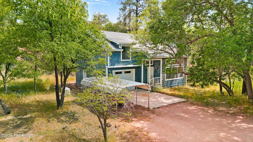 Photo of 998 W Canyon Drive, Prescott, AZ 86303 (MLS # 1082015)