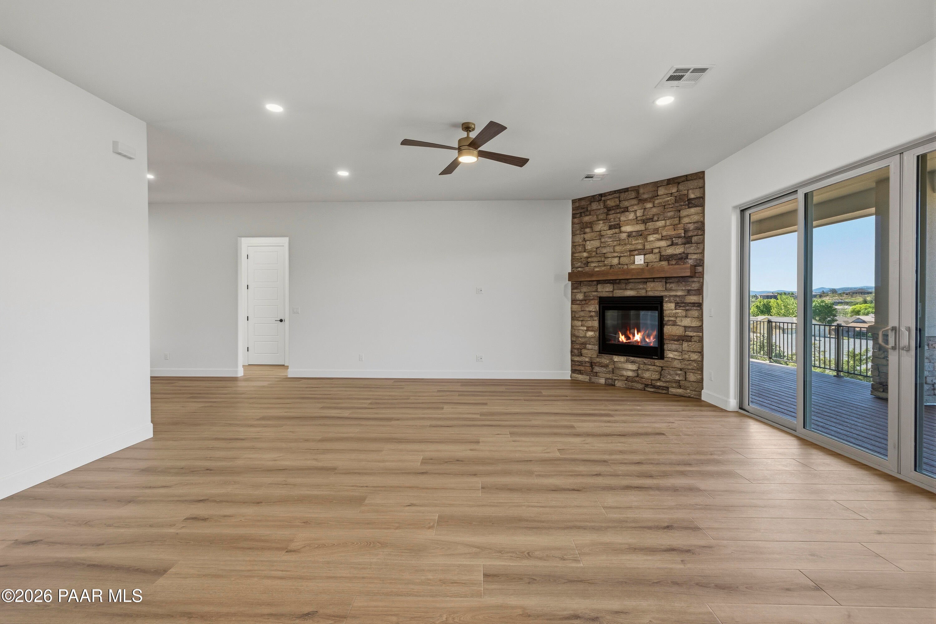 561 S Lakeview Drive