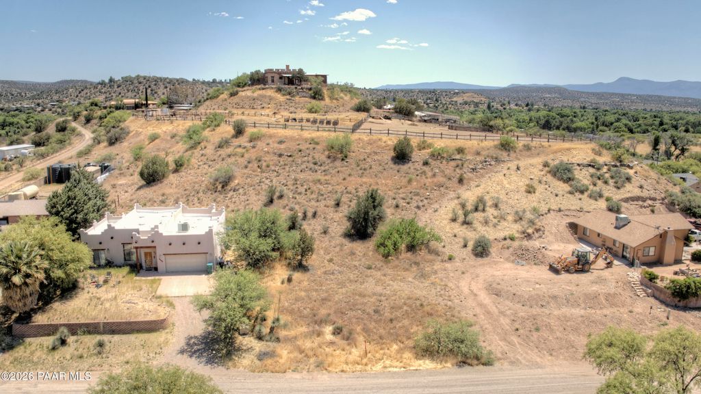 Photo of 4555 E Goldmine Road, Lake Montezuma, AZ 86335 (MLS # 1081909)