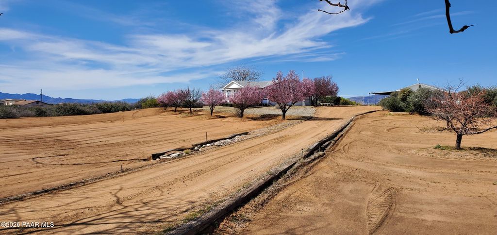 Photo of 8910 S Highway 89, Wilhoit, AZ 86332 (MLS # 1081058)