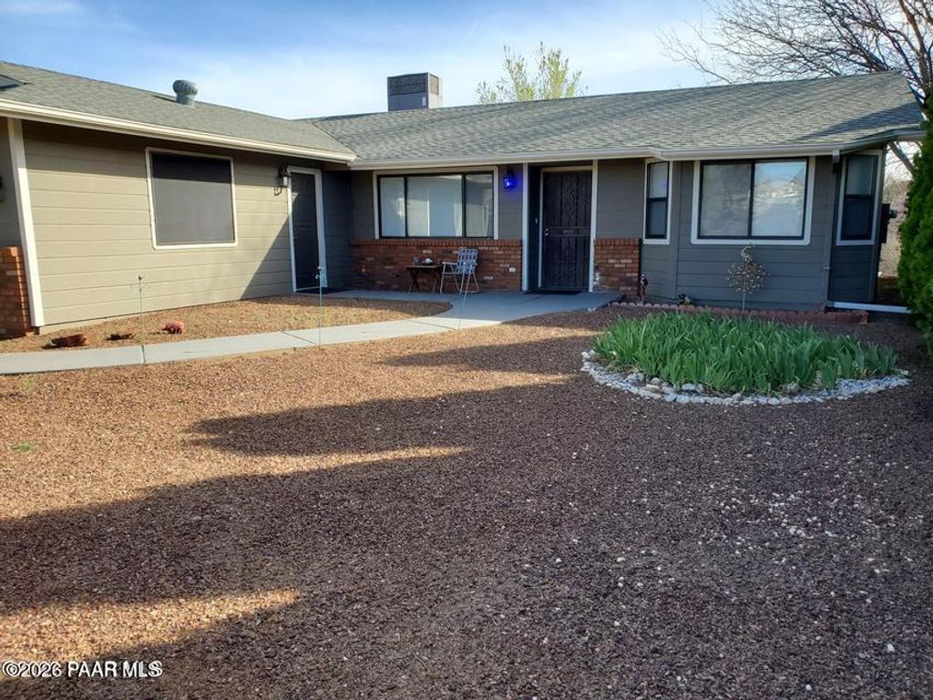 Photo of 11941 E Powderhorn Pass, Dewey-Humboldt, AZ 86327 (MLS # 1080880)