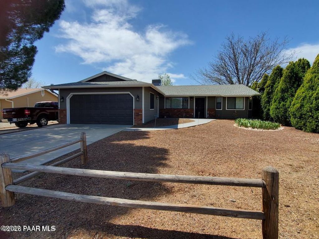 Photo of 11941 E Powderhorn Pass, Dewey-Humboldt, AZ 86327 (MLS # 1080880)