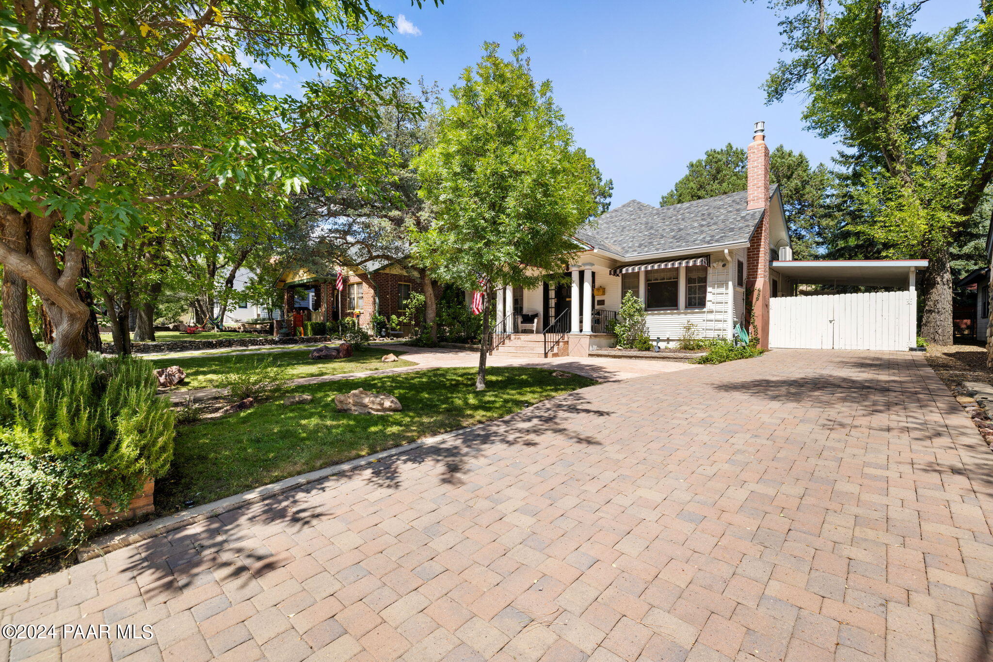 716 Country Club Drive