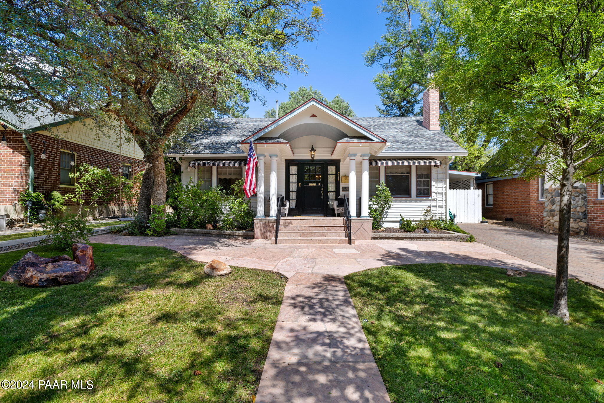 716 Country Club Drive