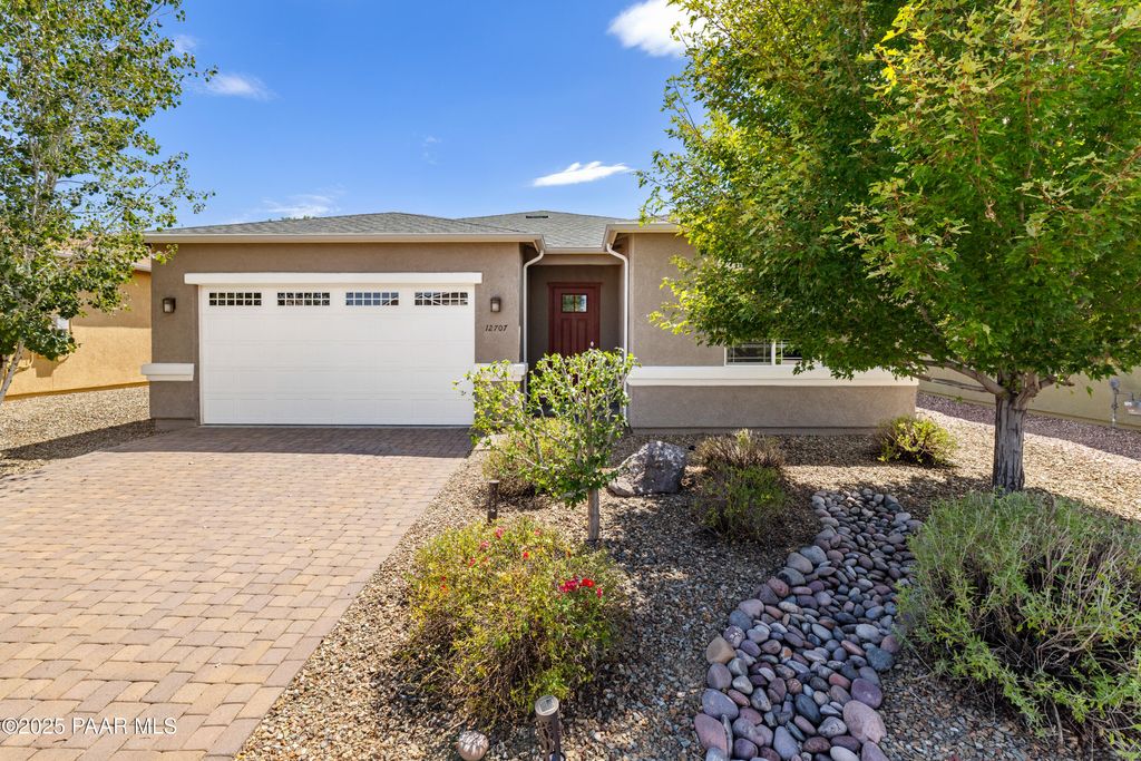 Photo of 12707 E Ortiz Street, Dewey-Humboldt, AZ 86327 (MLS # 1078846)