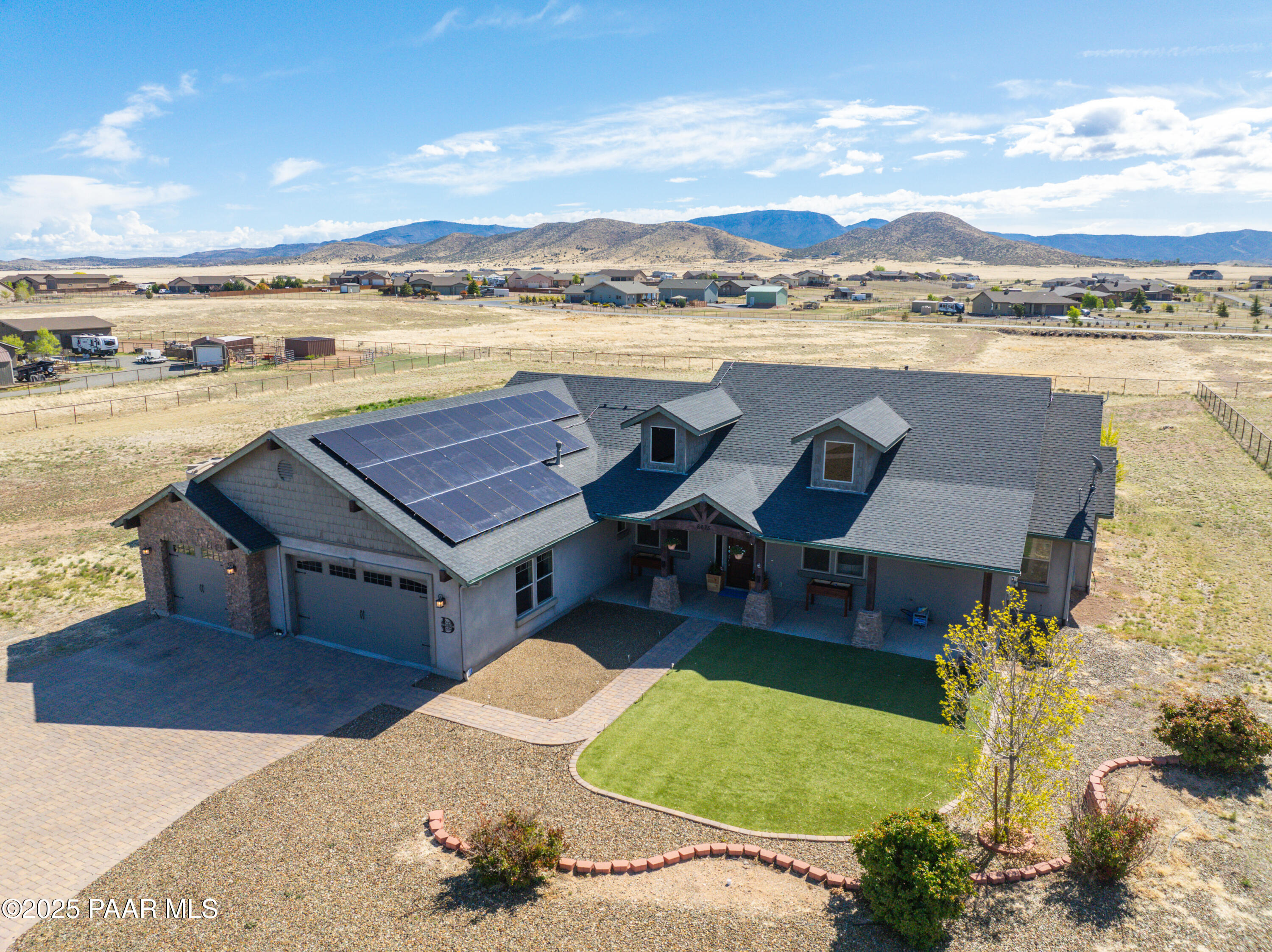 8675 N Buffalo Hill Court