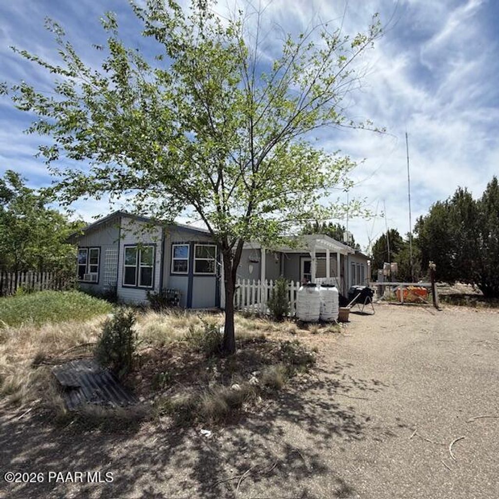 Photo of 2945 W Road 5 North, Chino Valley, AZ 86323 (MLS # 1081410)