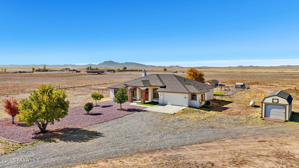 Photo of 5250 E Longhorn Road, Chino Valley, AZ 86323 (MLS # 1077586)
