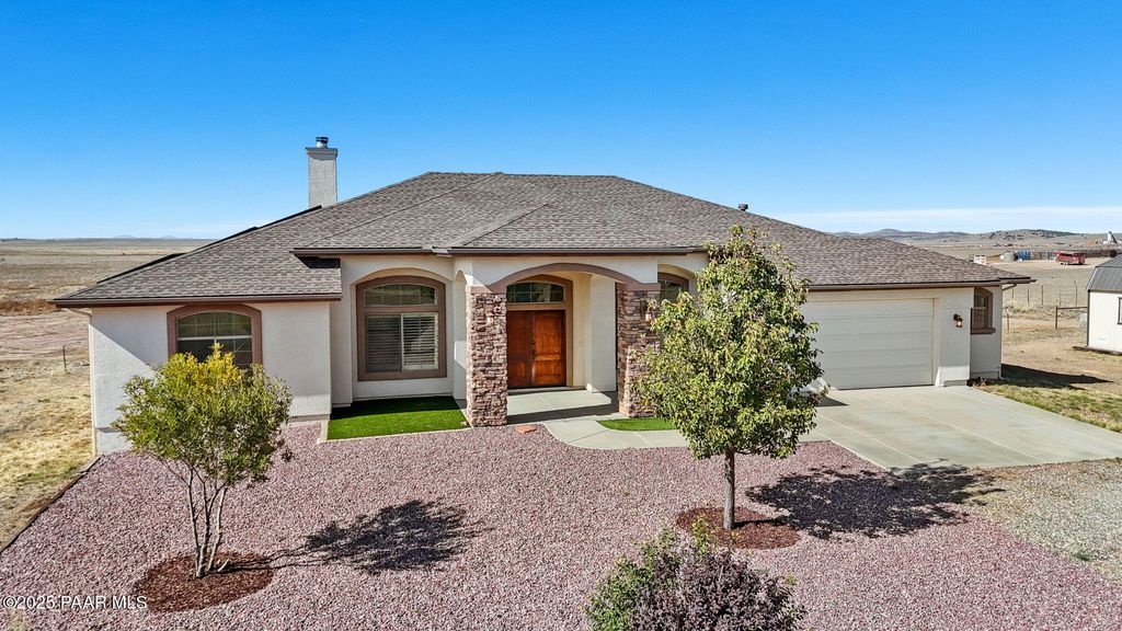 Photo of 5250 E Longhorn Road, Chino Valley, AZ 86323 (MLS # 1077586)