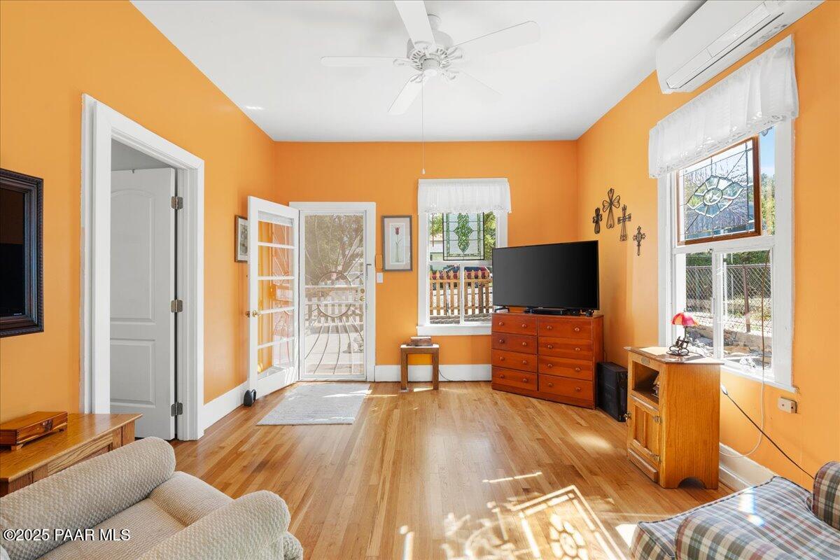 206 S Virginia Street