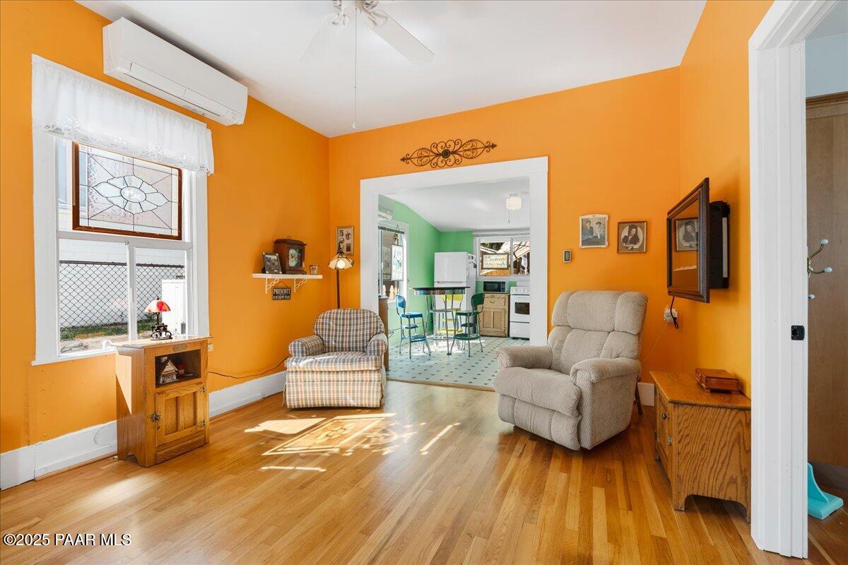 206 S Virginia Street