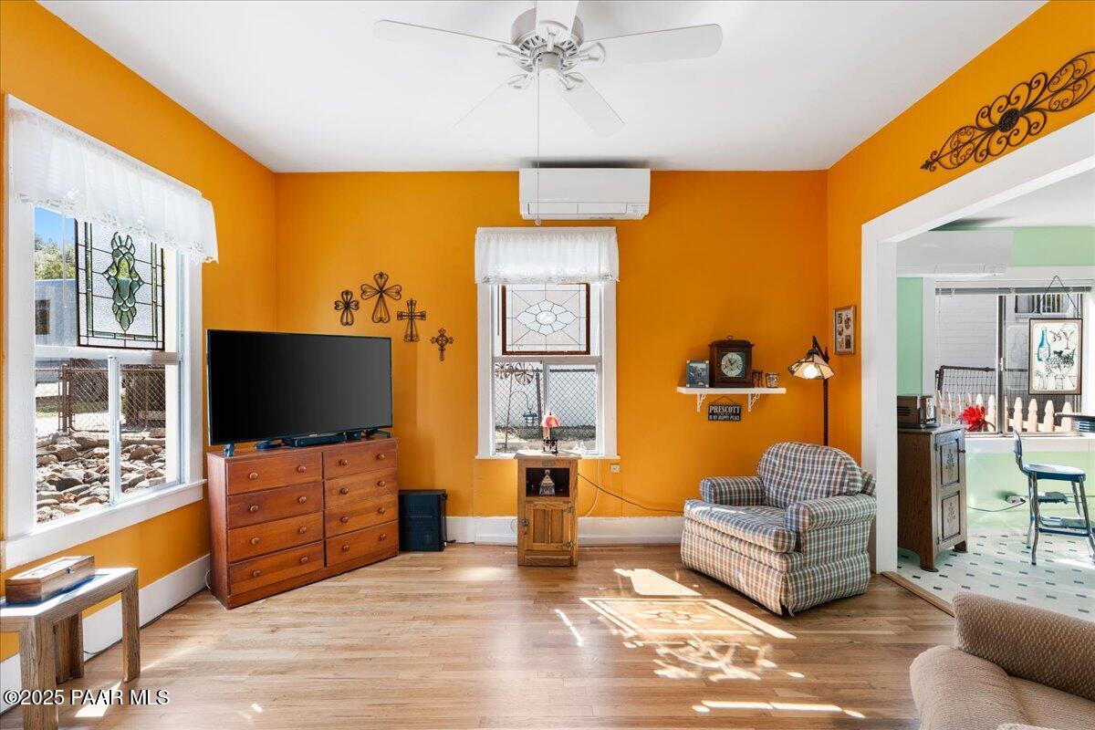 206 S Virginia Street