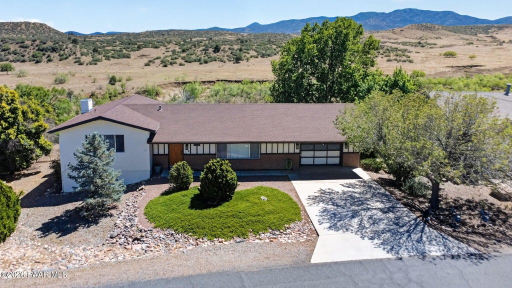 Photo of 1048 N Arrowhead Lane, Dewey-Humboldt, AZ 86327 (MLS # 1082538)