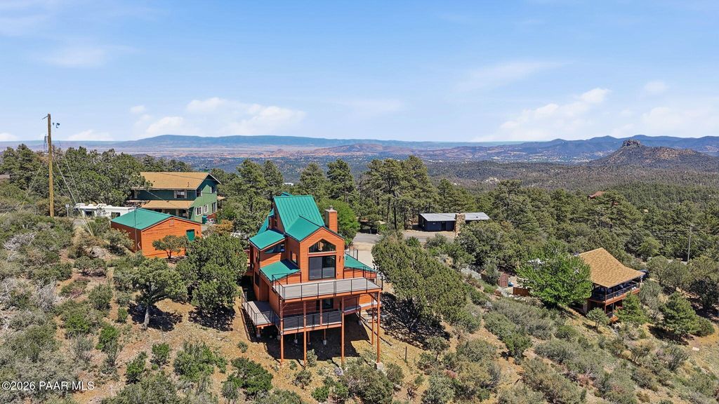 Photo of 1132 High Point Drive, Prescott, AZ 86305 (MLS # 1081546)