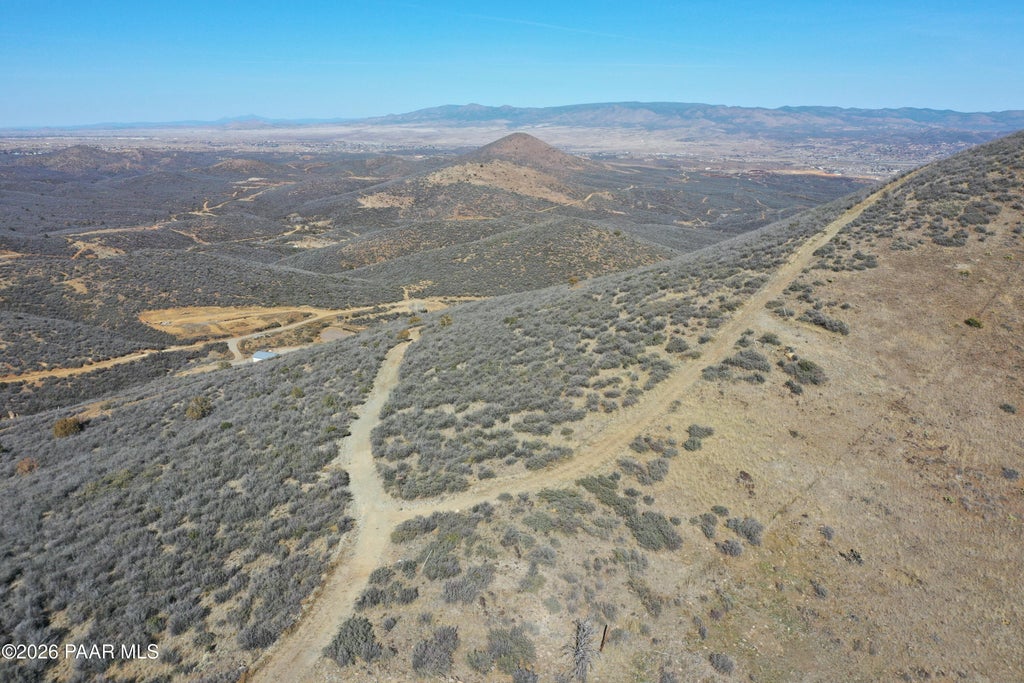 Photo of 000 9 Ac S Pcl Miners Pick Lot 20, Mayer, AZ 86333 (MLS # 1086083)