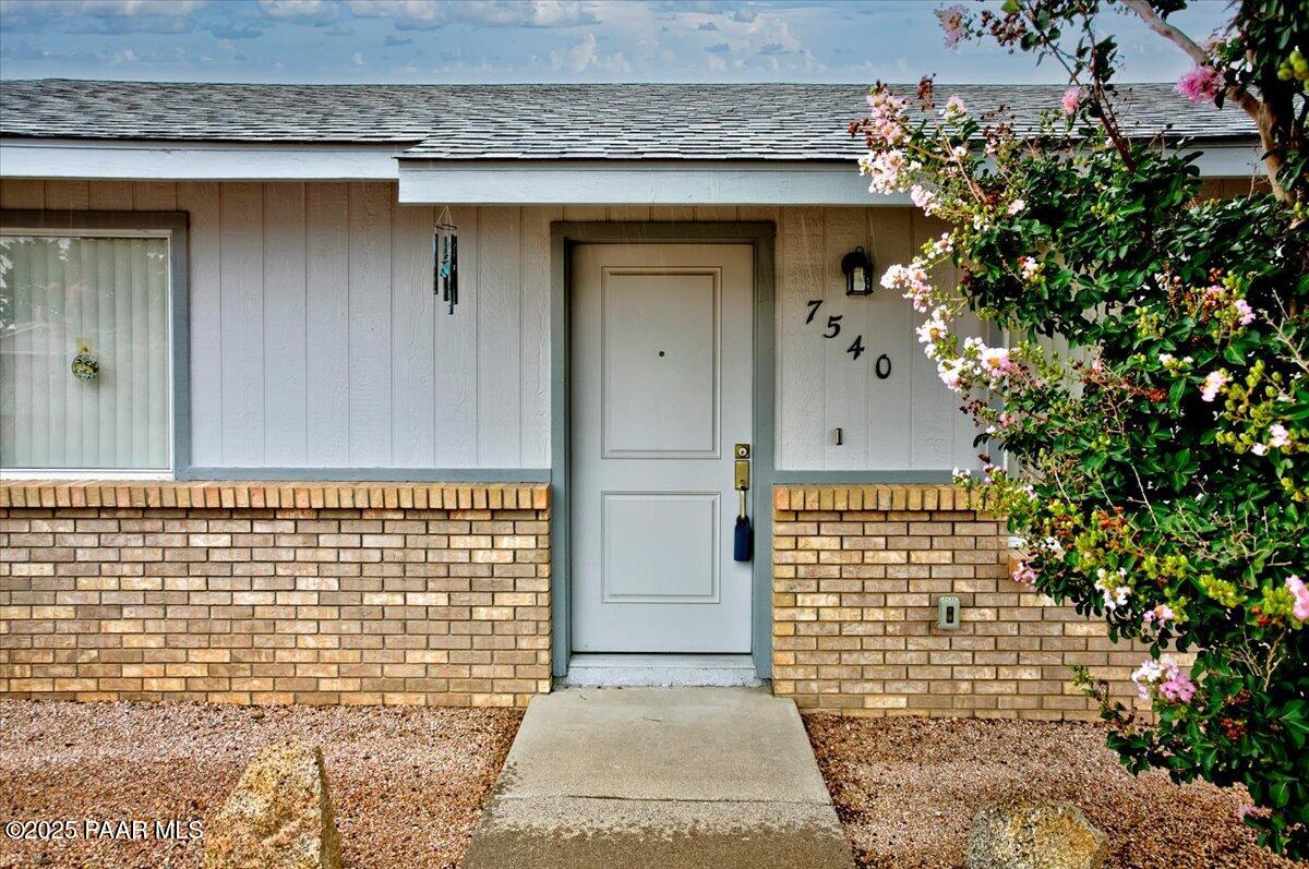 7540 E Las Flores Avenue