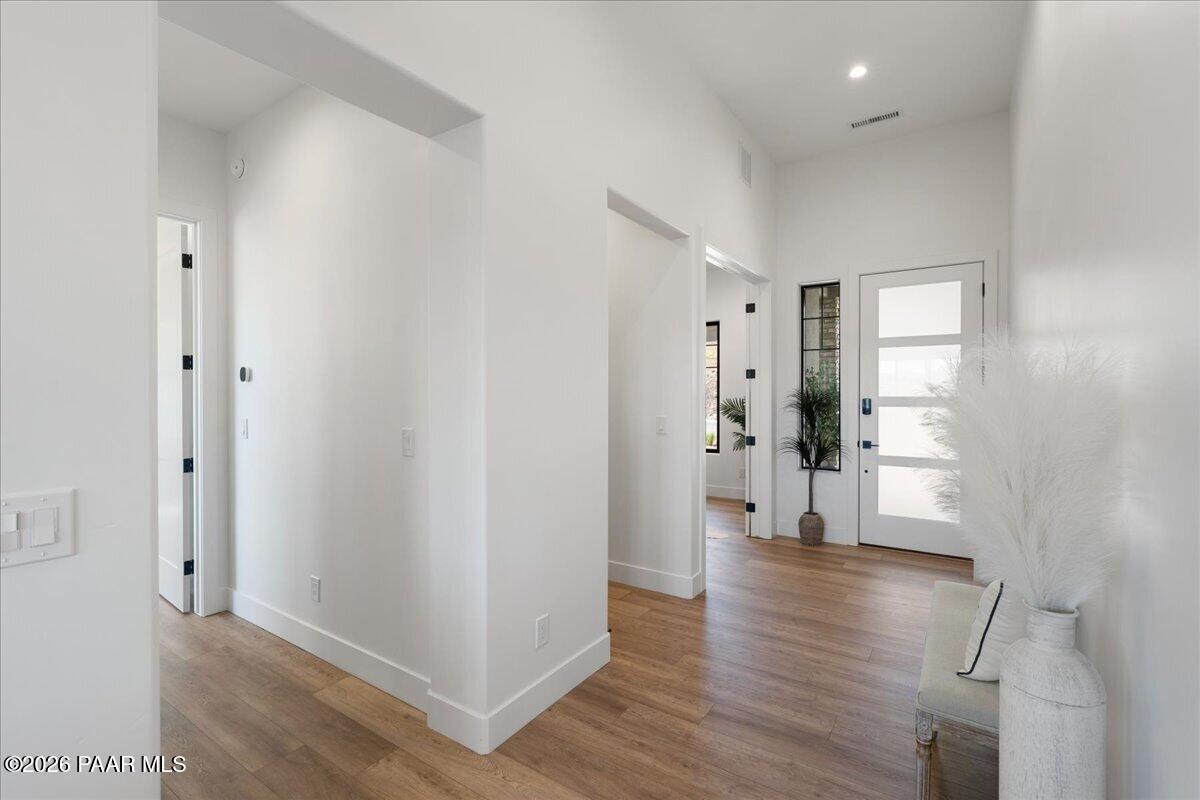 1157 Irwin Way