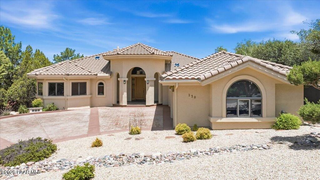 Photo of 230 Crestwood E, Prescott, AZ 86303 (MLS # 1083001)