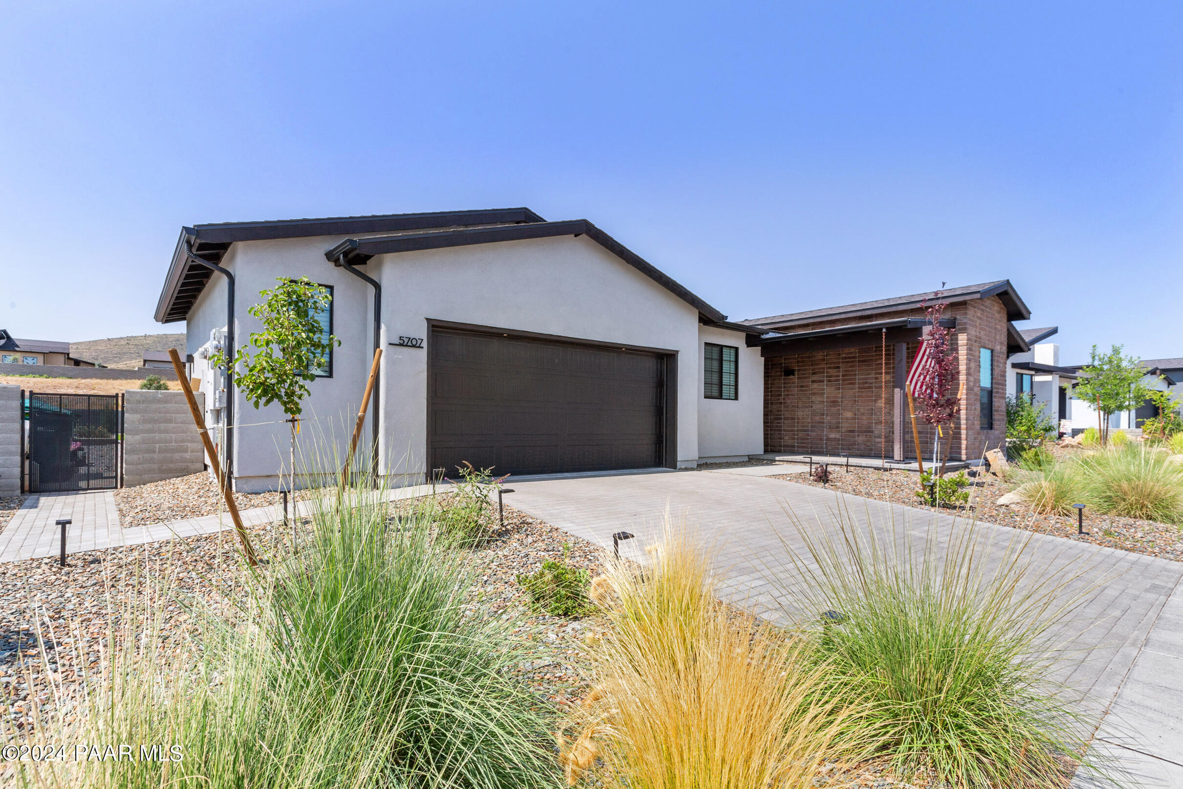 5707 E Killen Loop