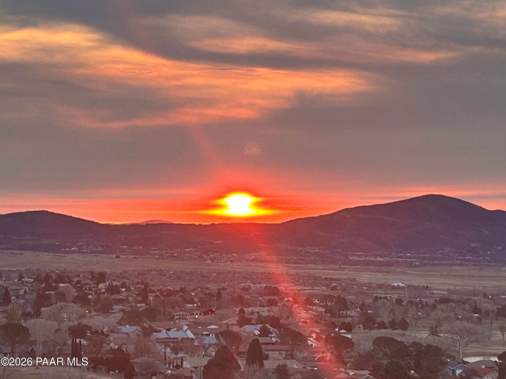 Photo of 1375 N Overlook Drive, Dewey-Humboldt, AZ 86327 (MLS # 1079923)