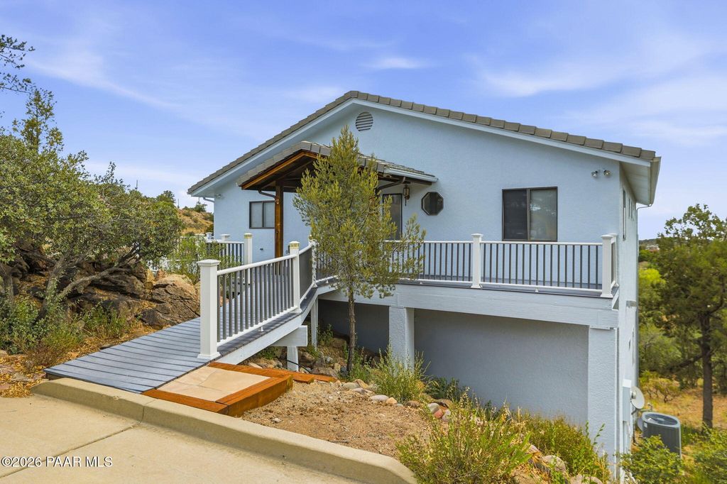 Photo of 952 Custer Lane, Prescott, AZ 86305 (MLS # 1082945)