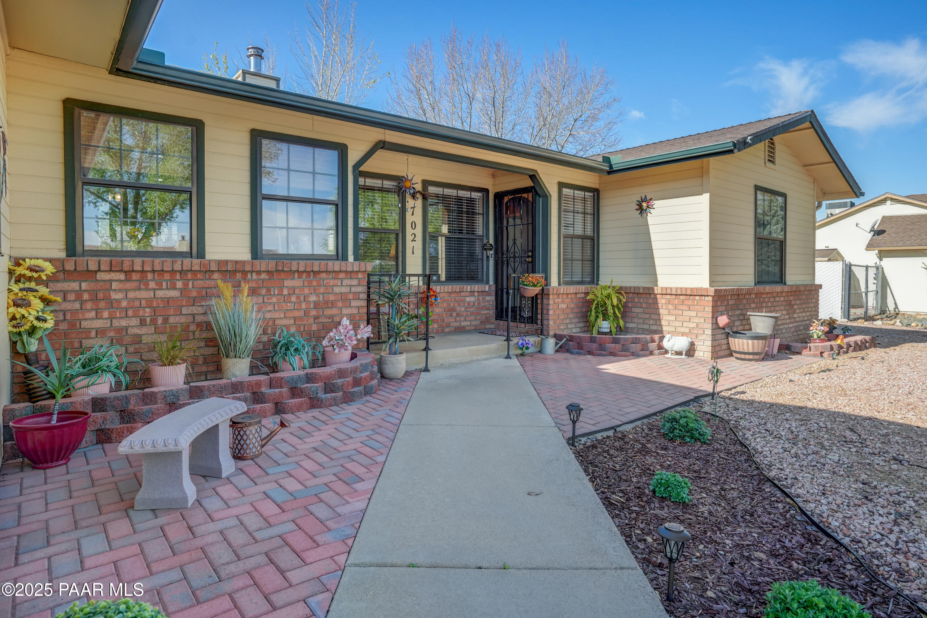 Prescott Valley, Arizona 86314, United States, 3 Bedrooms Bedrooms, ,2 BathroomsBathrooms,Residential,Pending,111440