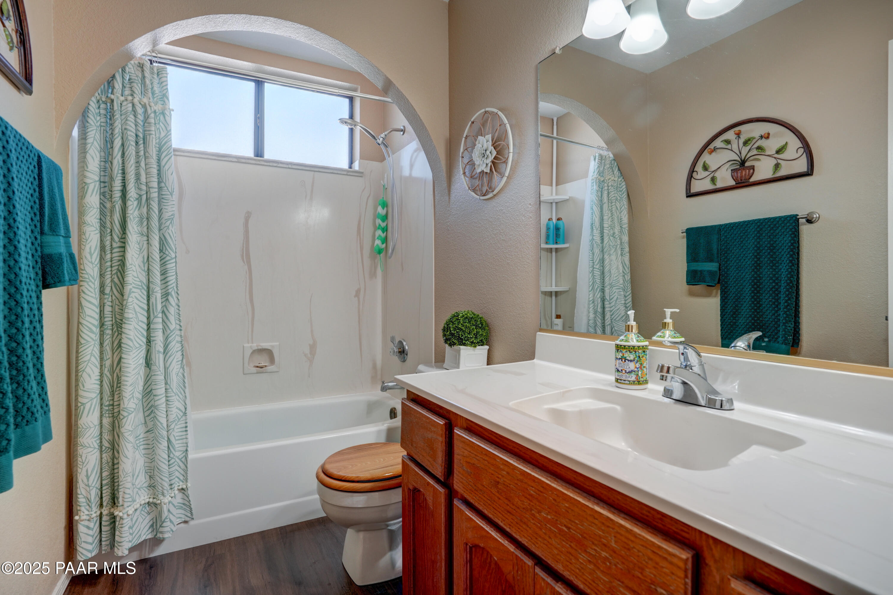 Prescott Valley, Arizona 86314, United States, 3 Bedrooms Bedrooms, ,2 BathroomsBathrooms,Residential,Pending,111440