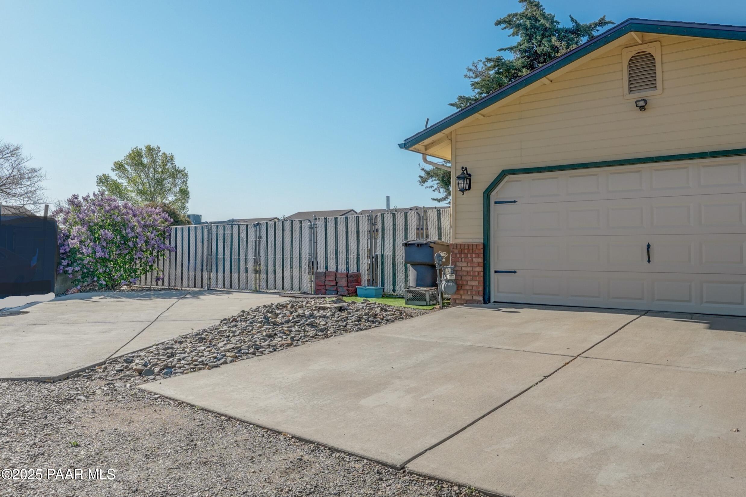 Prescott Valley, Arizona 86314, United States, 3 Bedrooms Bedrooms, ,2 BathroomsBathrooms,Residential,Pending,111440