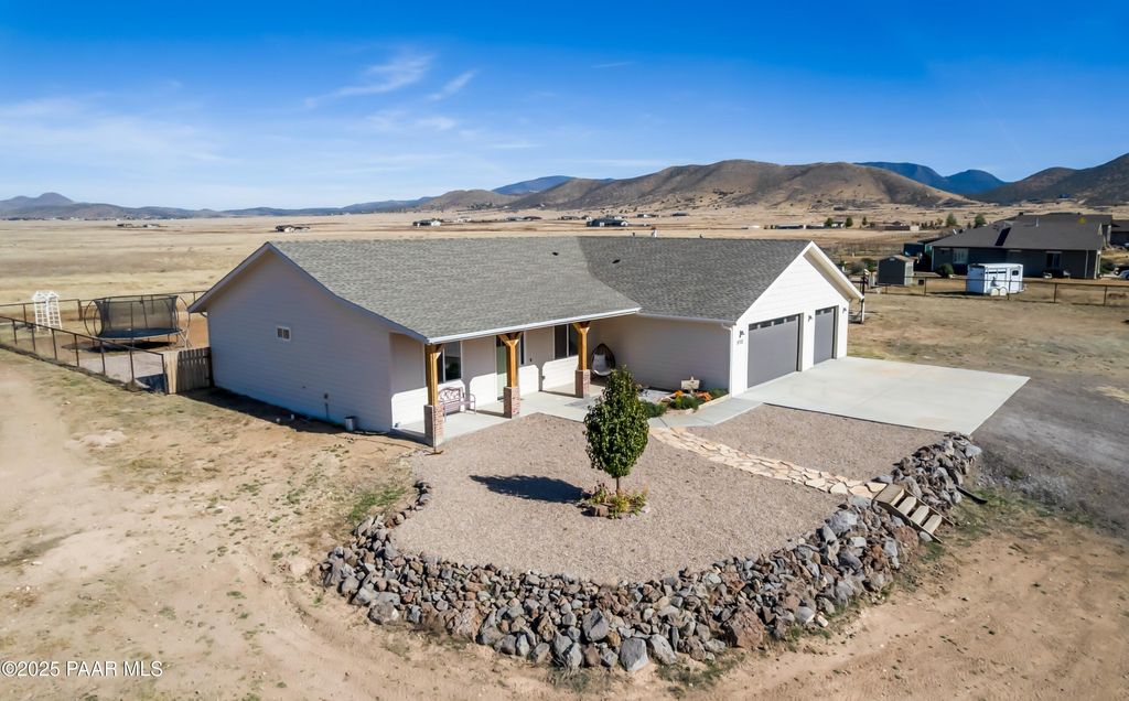 Photo of 9782 E Silverado Court, Prescott Valley, AZ 86315 (MLS # 1077741)