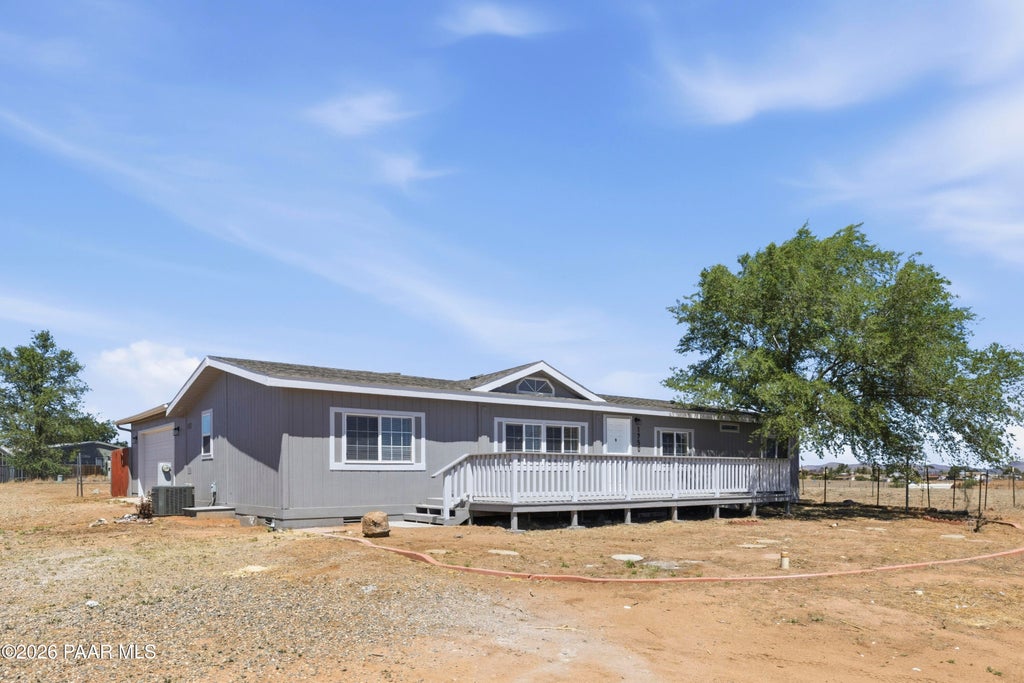 Photo of 1750 S Johnson Lane, Chino Valley, AZ 86323 (MLS # 1086094)