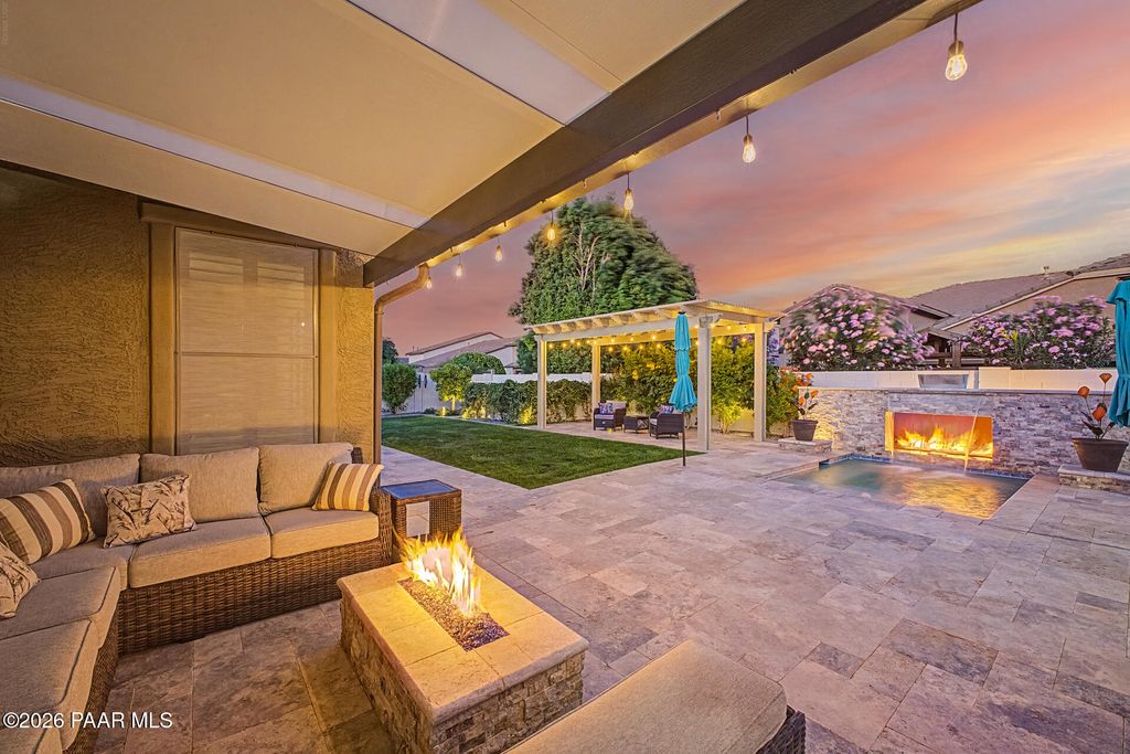 Photo of 23811 N 170th Avenue, Surprise, AZ 85387 (MLS # 1081437)