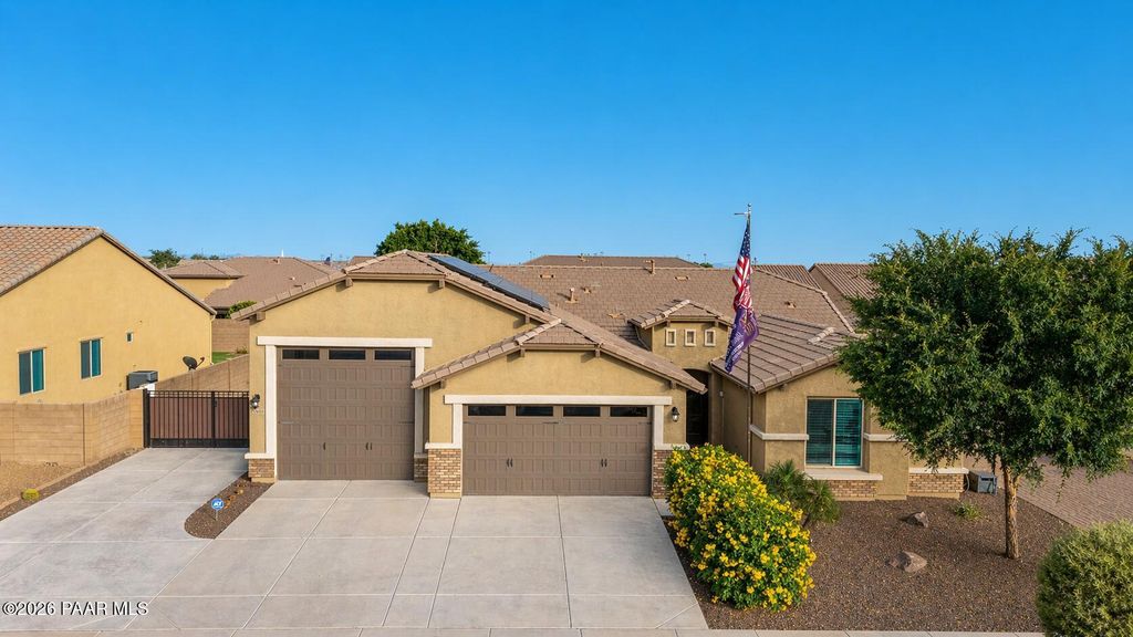 Photo of 23811 N 170th Avenue, Surprise, AZ 85387 (MLS # 1081437)